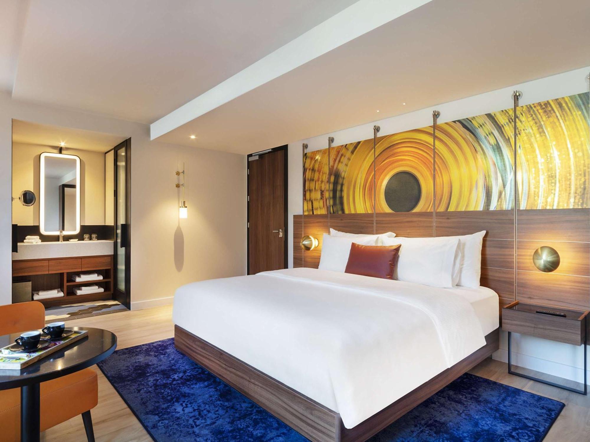 Pullman Budapest Exterior photo Deluxe King