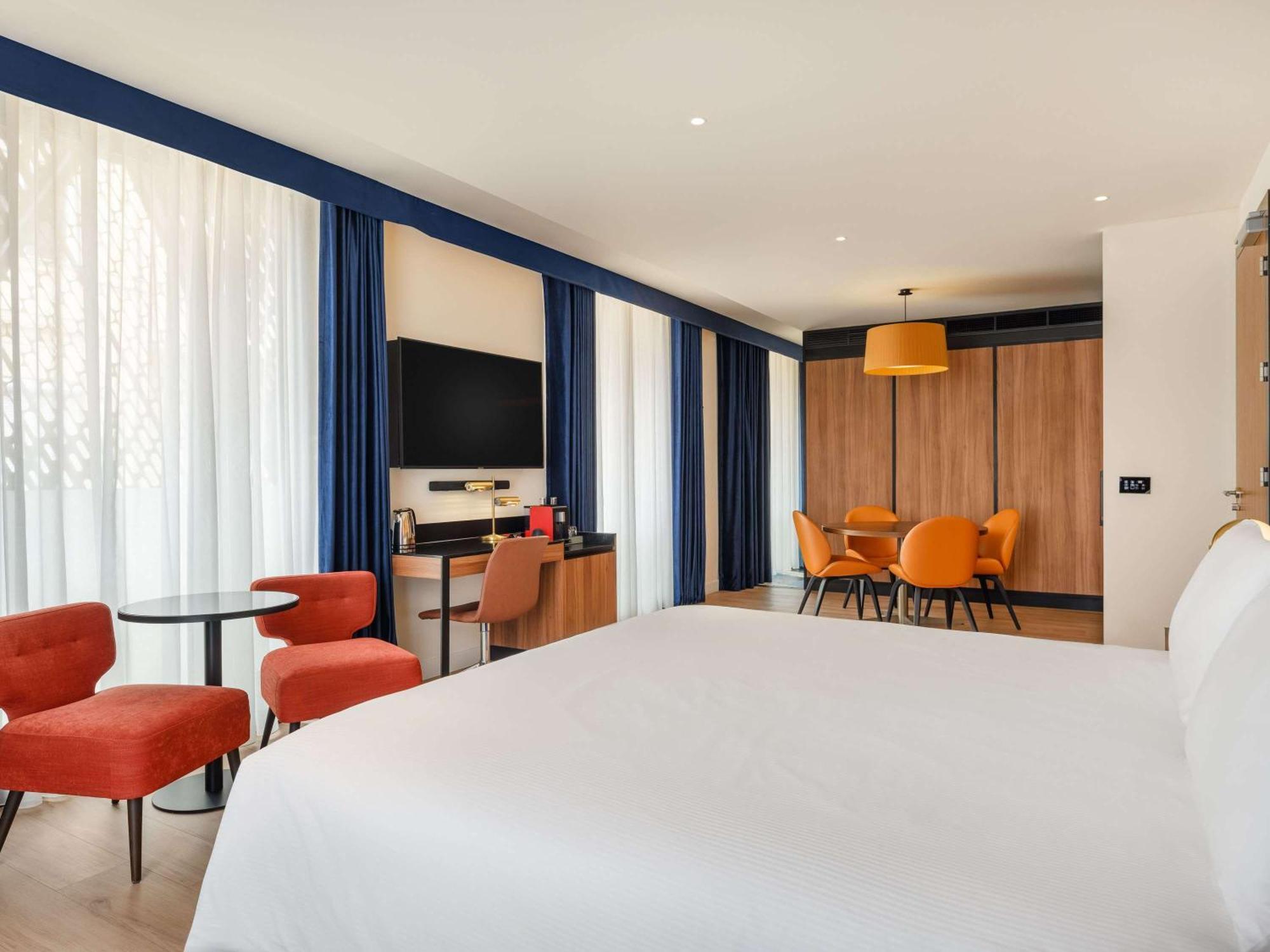 Pullman Budapest Exterior photo A suite at the hotel