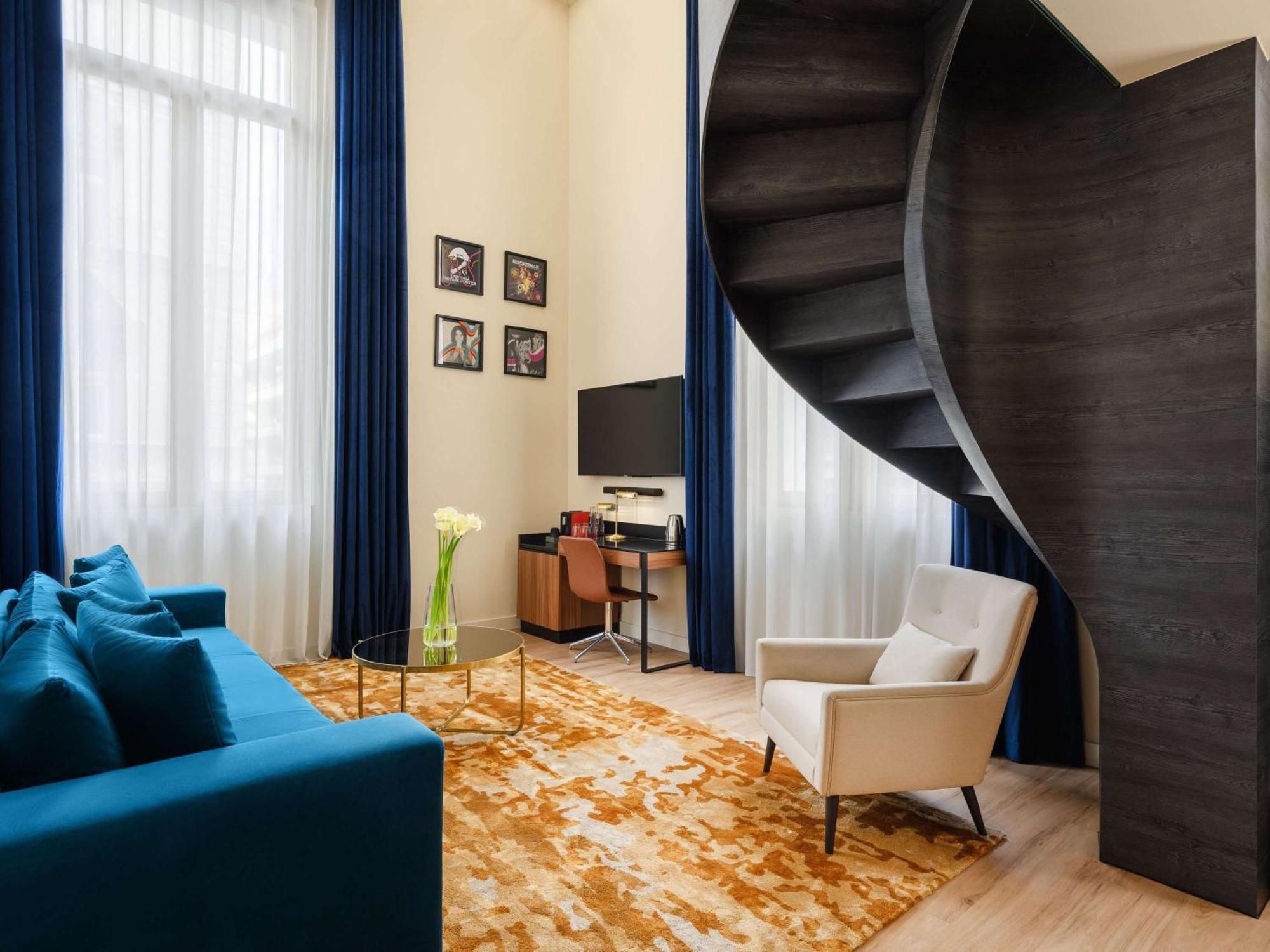 Pullman Budapest Exterior photo A suite at the hotel